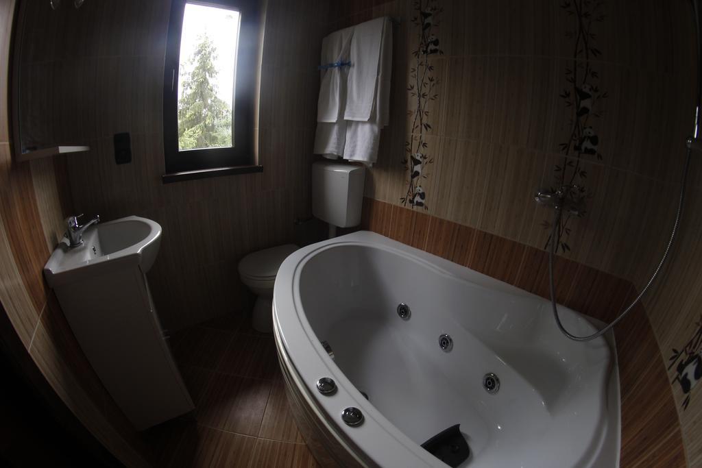 Hotel Casa Laur Cu Plaja Privata Colibiţa Exterior foto